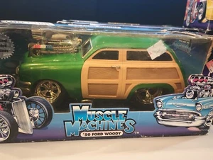 Muscle Machines 1:18 Scale Die Cast Car 2001 1950 Ford Woody - Picture 1 of 6