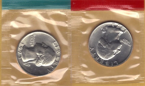1973 P&D UNCIRCULATED WASHINGTON QUARTERS IN MINT CELLO (2 COINS) Cover