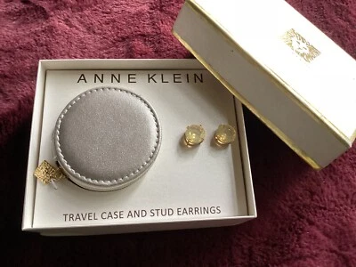Orelha Anne Klein Gold-Tone Light Gold Stone Stud, ouro claro - Imagem 1 de 2