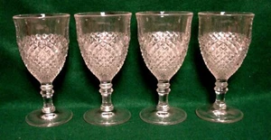 Westmoreland ENGLISCHE KOCHNÄGEL KLAR (RUNDE BASIS) Wasserkelche VIERER-SET - Bild 1 von 2