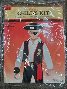 Boys Pirate Halloween Costume Kit Ages 6+ One Size, Hat Included, Lightly Used - Bild 1 von 2