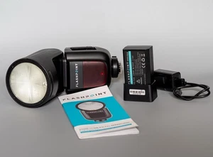 Flashpoint Zoom Li-on X R2 TTL On-Camera Round Flash Speedlight For Fujifilm - Picture 1 of 2