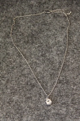 HALSKETTE SILBER FARBEN 39 CM ANHÄNGER 1 cm  STRASSSTEIN KLAR - Bild 1 von 2