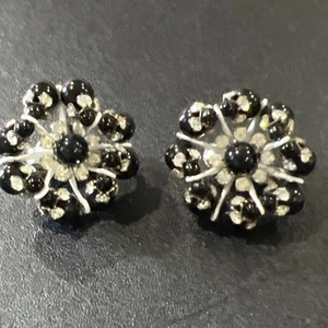 vintage lucite beaded rhinestone clip on earrings - Picture 1 of 12