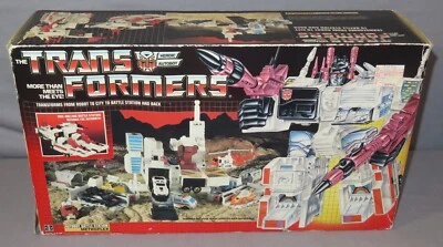 Transformers G1 "METROPLEX" 100% complete w/Box Rubber Tires Vintage Hasbro 1986 - Image 1 of 4