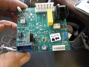 KENMORE FRIGIDAIRE RANGE RELAY CONTROL BOARD PART# 316519204 - Picture 1 of 3