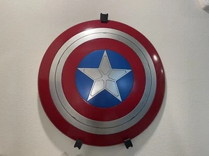 Captain America Shield Wall Mount Holder Display Bracket Black - Screws included - Imagen 1 de 4