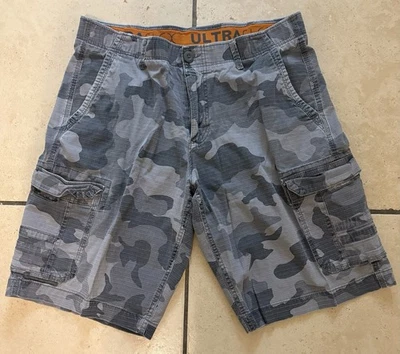 Pantalones cortos cargo Urban Pipeline Ultraflex para hombre talla 38. ¡Color gris y camafeo! Foto 1 de 3