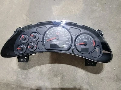 Chevrolet Monte Carlo SS 2002 velocímetro medidor de racimo OEM 10306213 Foto 1 de 4