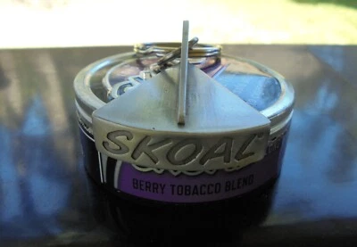 CORTADOR TAPA METAL KOAL PARA LLAVERO COLOR PELTRE "NUEVO/SIN USAR" Foto 1 de 2