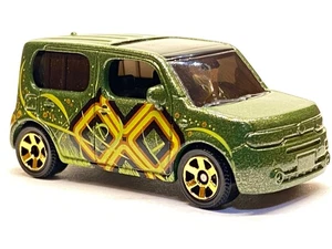 Loose Matchbox Nissan Cube "1-75/100 Metro Riders Series" - Picture 1 of 12