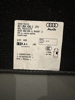 Комплект из 6 неиспользованных автомобильных ковриков Audi для Audi A3 A4 (2015) - Изображение 1 из 2