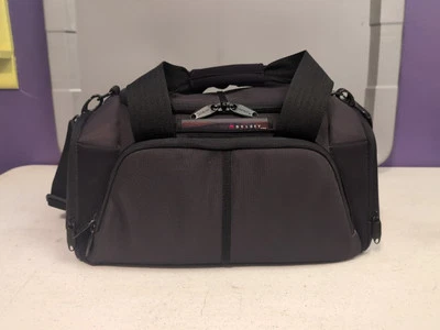 Delsey Pro CarryOn Weekender Travel Duffle Overnight Bag Shoulder W/Accessories  - Image 1 of 4