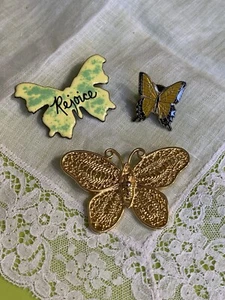 Gold Tone 3 Butterfly Brooch pins Jewelry BB-91 - Picture 1 of 7