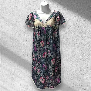 Vtg Vanity Fair Sz. S Multicolor Floral Silky Polyester Nightgown. NS-9 - Picture 1 of 8