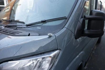 Relé/Ducato/Boxer/Jumper 2013+ Soportes de luz de zanja para capó Foto 1 de 4