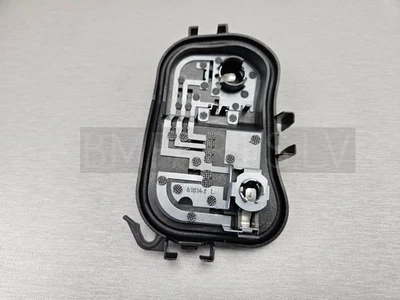 NEW GENUINE BMW F32 F33 F36 F82 SIDE PANEL LIGHT BULB SOCKET REAR LEFT 7366065 - Image 1 of 4