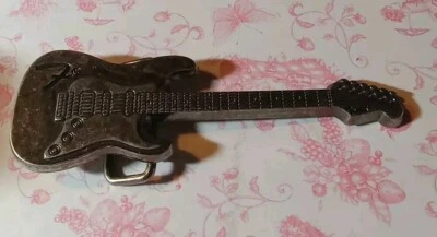 De colección Coleccionable Único Fender Stratocaster Guitarra Cinturón Hebilla Pistola Metal Gris Foto 1 de 4