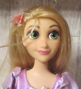 Disney Store RAPUNZEL DOLL - 11" Articulated from Tangled -