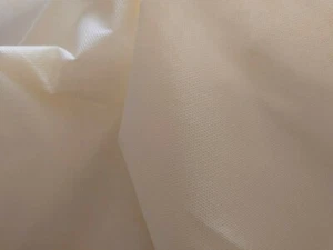Creme Spun 100% Polypropylen Vlies Atmungsaktiv Filtermaterial 50gms 20 Meter - Bild 1 von 3