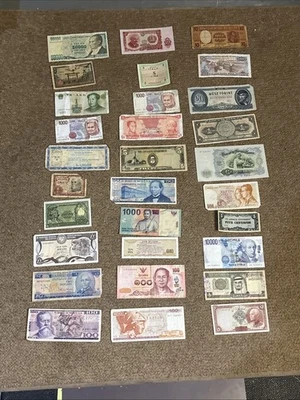 Lote de 30 moedas estrangeiras mistas EXATAS - Imagem 1 de 4