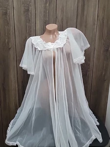 VINTAGE UNBRANDED WHITE CHIFFON BABY DOLL BRIDAL PEIGNOIR - Picture 1 of 8
