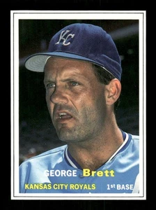 Guida prezzi tascabile SCD 1990 taglio a mano 35 George Brett EX+ (in basso a destra) occhio forte - Foto 1 di 2