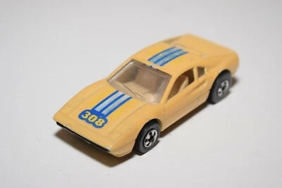 V 1:64 HOTWHEELS FERRARI 308 GIALLO OTTIME CONDIZIONI MALESIA RARO!!! - Immagine 1 di 3