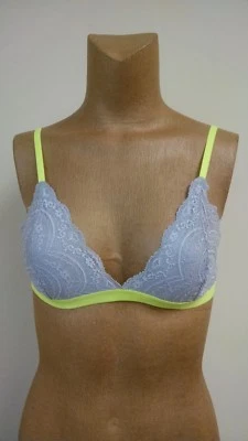 Sujetador EXPRESS Talla (L) GRANDE Uno-Once NUEVO Encaje Suave, Forrado Gris y Lima Bralette Foto 1 de 3