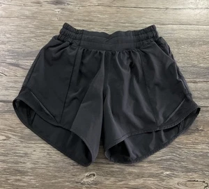 Lululemon Hotty Hot Short Women Sz 2 - Picture 1 of 5