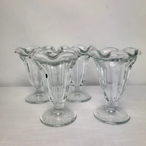4 x Clear Heavy Dessert Ice Cream Sundae Glasses Vintage Footed Scalloped Bowls - Picture 1 of 14