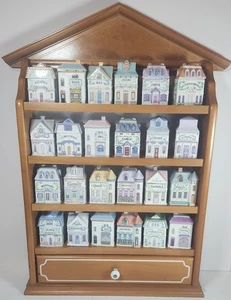 Set completo Lenox Spice Village 1989 vintage con portacase in legno e tutti i 24 barattoli CE - Foto 1 di 24