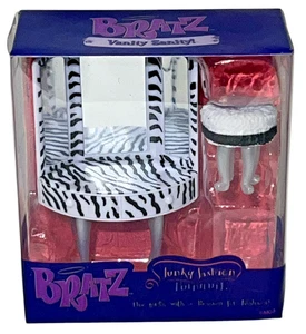 Mini Bratz Series 4 Vanity Flashback Minis 2” Collectible Doll Furniture - Picture 1 of 3