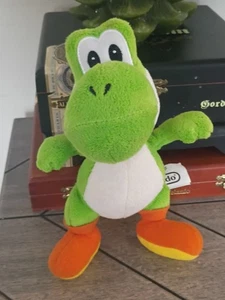 Nintendo Super Mario Bros Green Yoshi 9" Plush Stuffed Animal Toy Jakks Pacific - Picture 1 of 3