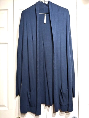Suéter cárdigan largo Leo & Nicole para mujer talla grande: 1X azul bolsillos delanteros abiertos Foto 1 de 4