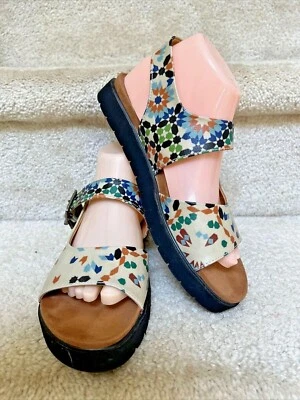 Goby Sandal Flats 40 Colorful Shoes Graphic Artsy Slingback Open Toe Bohemian - Image 1 of 4