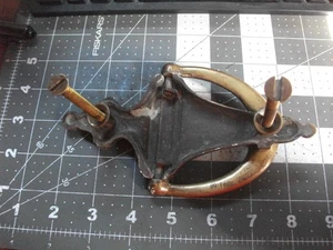 Battiporta vintage in ottone massiccio - pesante 6,5" lungo - larghezza 3,5" per porta spessore 2" - Foto 1 di 5