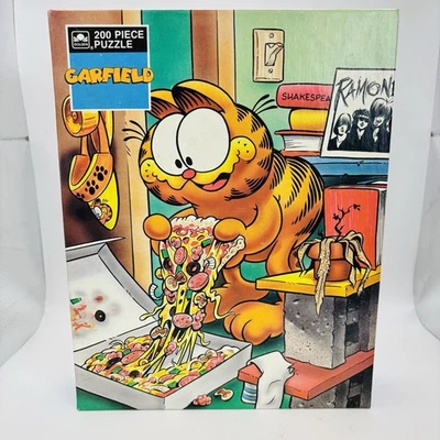 Vintage Garfield 200 piece jigsaw puzzle Golden 4860 Factory Sealed 1978. Rare! - Image 1 of 4