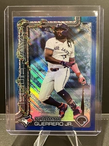2025 Topps Holiday Vladimir Guerrero Jr refractor azul brillo paralelo SP #H66 - Imagen 1 de 2
