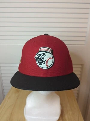 NWOS Cincinnati Reds 2017 Spring Training New Era 59fifty 7 1/8 - Image 1 of 4