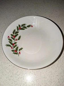 NEW Vintage Royal Gallery Set of 4 Fine China Christmas Holly Salad Plates Japan - Picture 1 of 6