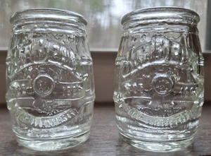 Paar Jim Beam 200th Anniversary Fassförmige 2" Schnapsgläser 1795-1995 1 oz - Bild 1 von 13