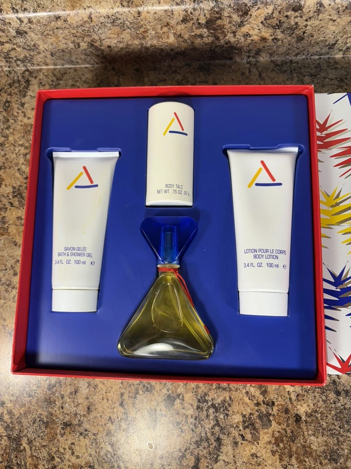 LIZ CLAIBORNE 50ML EDP SPRAY, 100ML Loción Corporal, Gel de Ducha, Talco (NUEVO CON CAJA) Foto 1 de 4