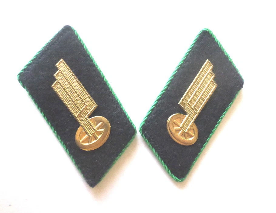 DDR Deutsche Reichsbahn Uniform Kragenspiegel grün German Railroad collar tabs - Bild 1 von 1