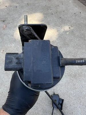 UNIDAD DE CONTROL DE CRUCERO PLYMOUTH PROWLER 97-02 CON CABLE DE CONTROL DE VELOCIDAD, P# 04865149AA Foto 1 de 4