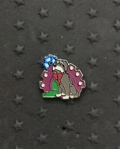 2020 Walt Disney World Tiny Kingdom Serie 3 KARUSSELL DES FORTSCHRITTS HUND Pin - Bild 1 von 1
