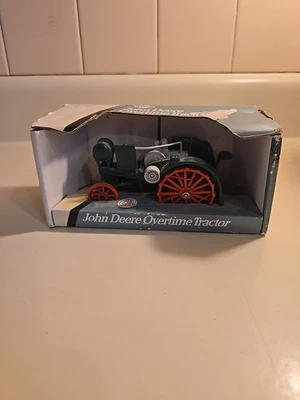 VINTAGE ERTL 1/32 JOHN DEERE OVERTIME TRACTOR COLLECTOR TOY IN BOX 1990 #5607 - Image 1 of 4