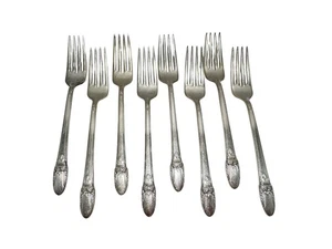Rogers Bros IS Vintage 1937 FIRST LOVE Set of 8 Dinner Forks 7.75" Silverplate - Picture 1 of 7