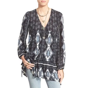 Blusa túnica campesina estampado boho azul marino Free People Viole Bay S - Imagen 1 de 8