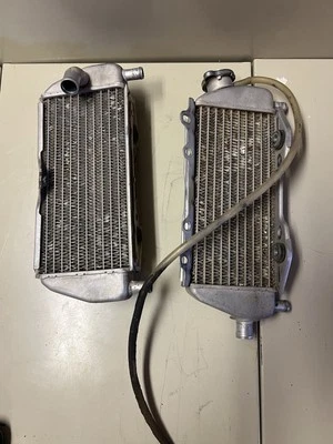 1999 Kx250 Radiator Left Right - Изображение 1 из 3